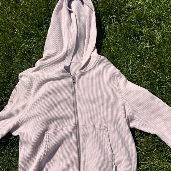 Aritzia waffle zip up - Picture 3 of 3